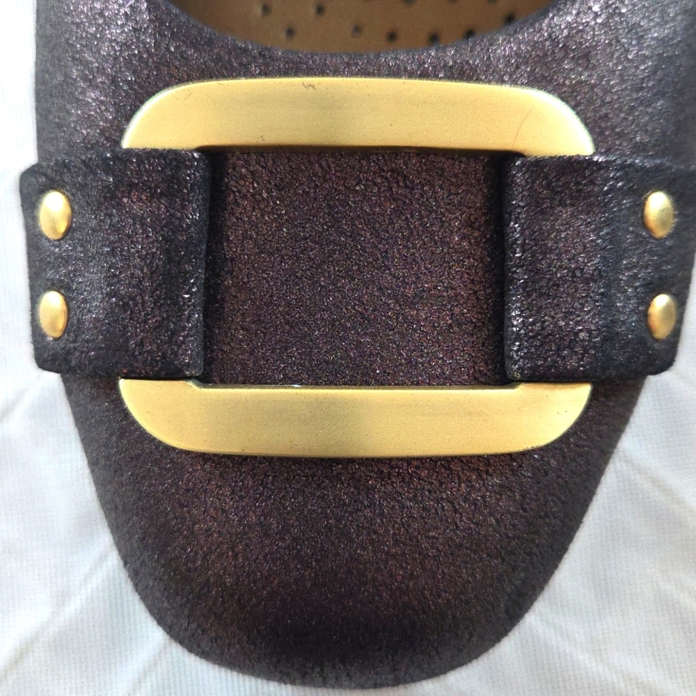 Trotters Brown and Gold  Flats with Decorative Buckle. 81/2.EUClikenew